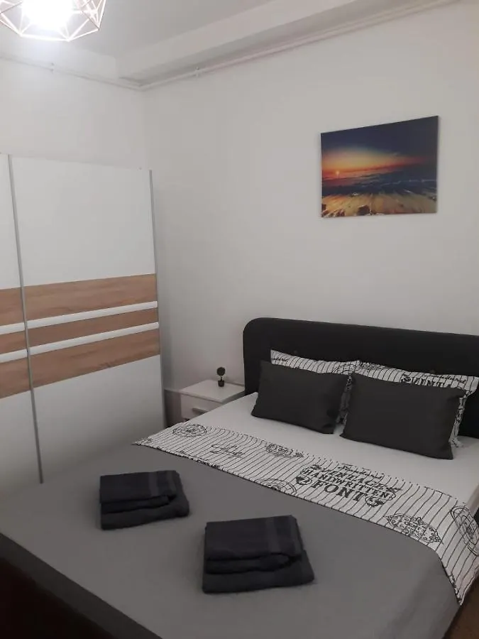 Lägenhet Nice Studio In Old Town Bukarest